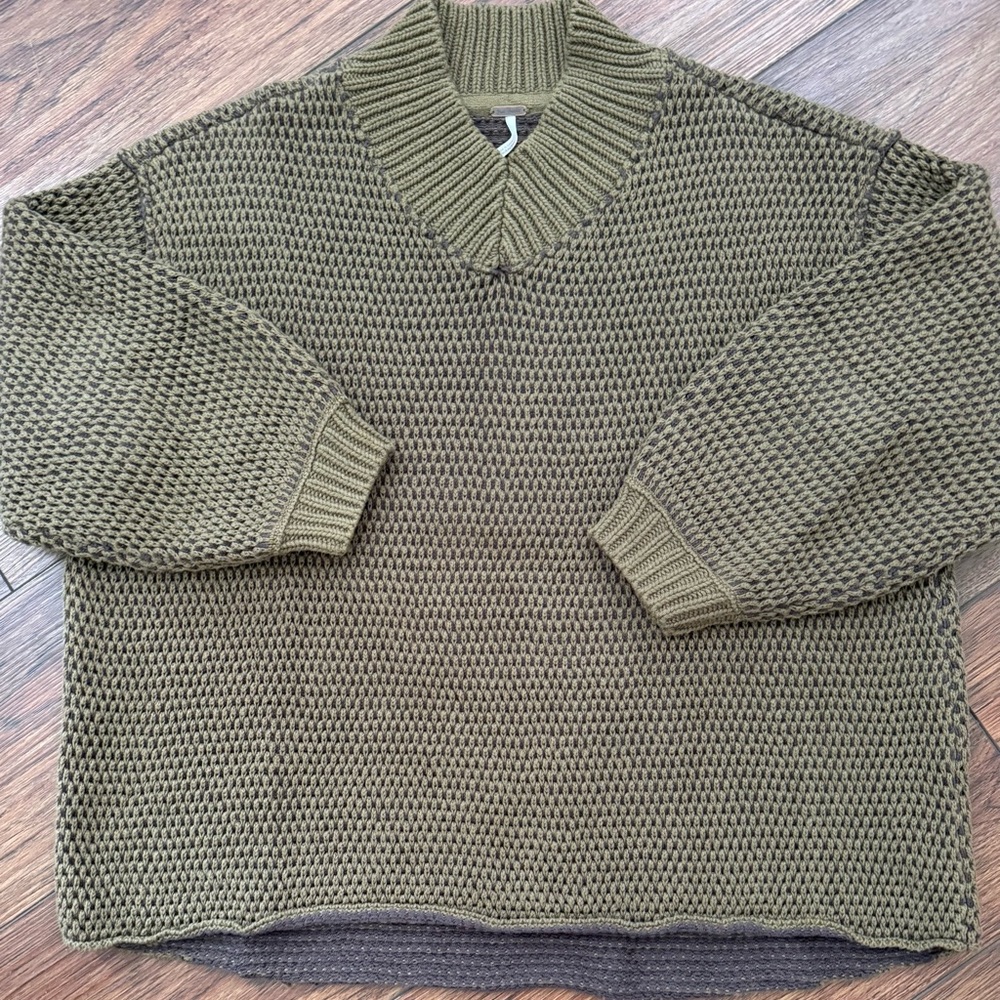Free People Olive Green V-Neck Chunky Knit Sweater